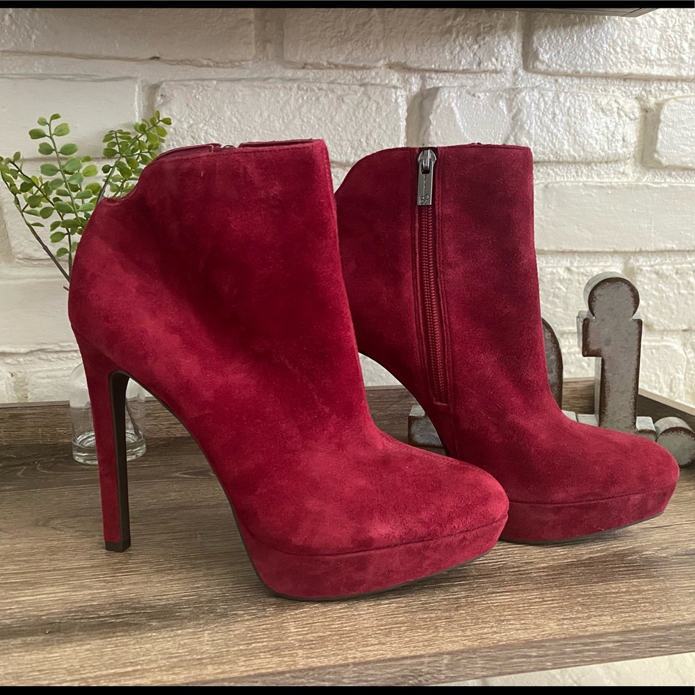 NWOT Jessica Simpson red suede bootie heel